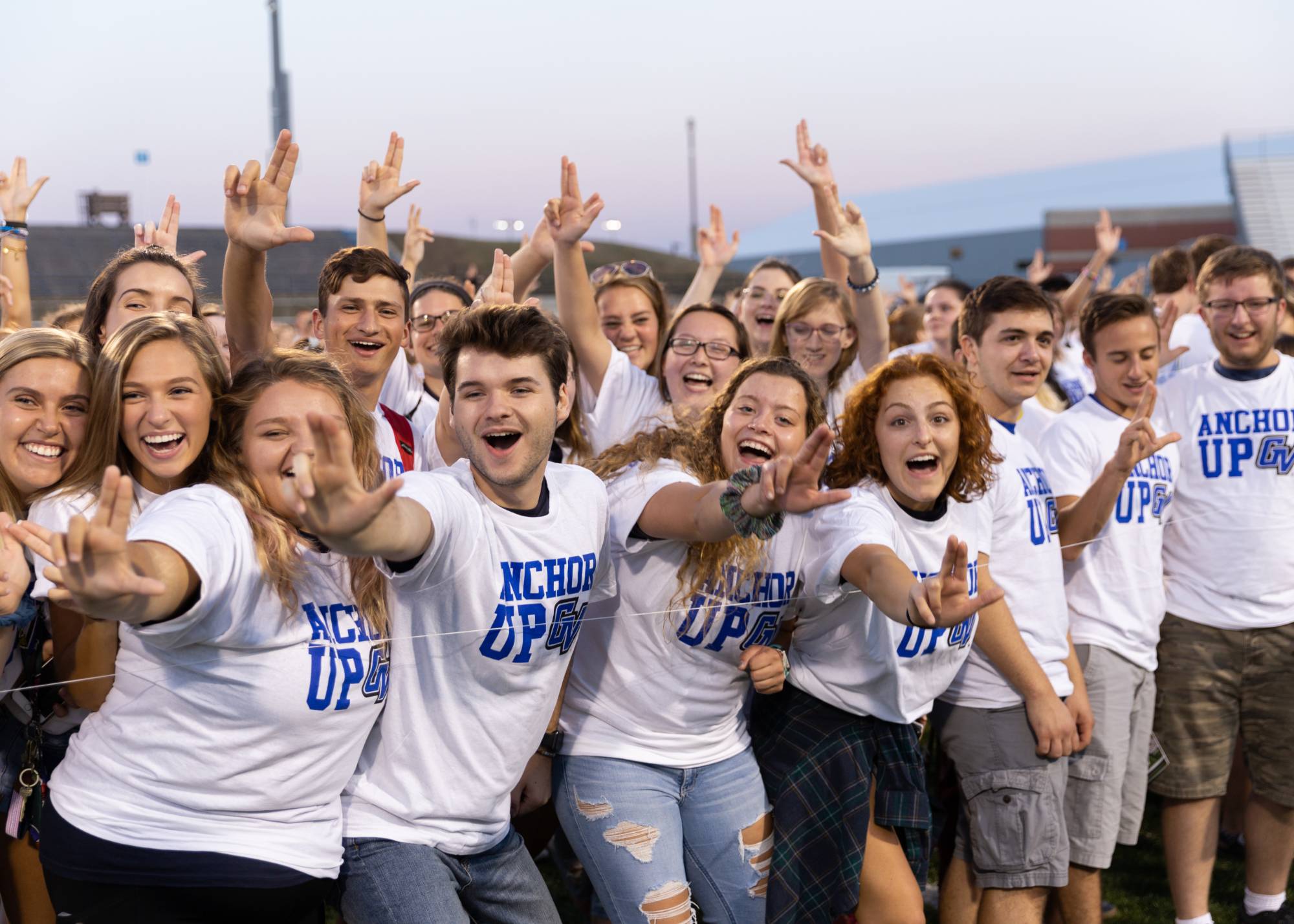 Students wearing matching t-shirts at the 2018 Class Photo.